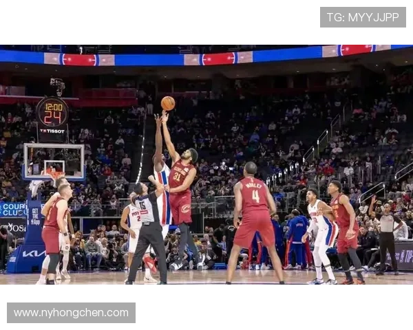 米切尔轰下35分阿伦砍20加7骑士击败活塞豪取三连胜