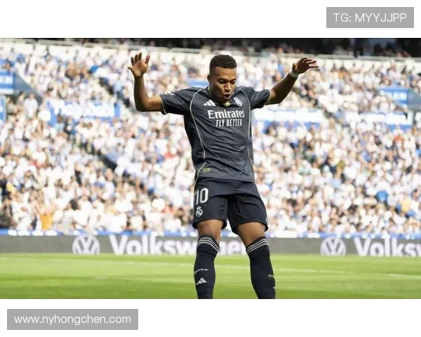 天下足球裁判判罚引发争议 十人皇马顽强客场取胜皇家社会